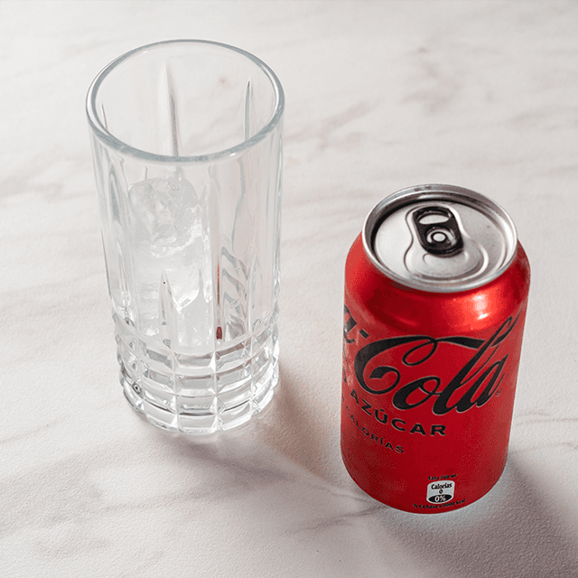 Coca-Cola / Coca-Cola Zero - Bien fría, ideal para acompañar tu brunch. en Le Grenier